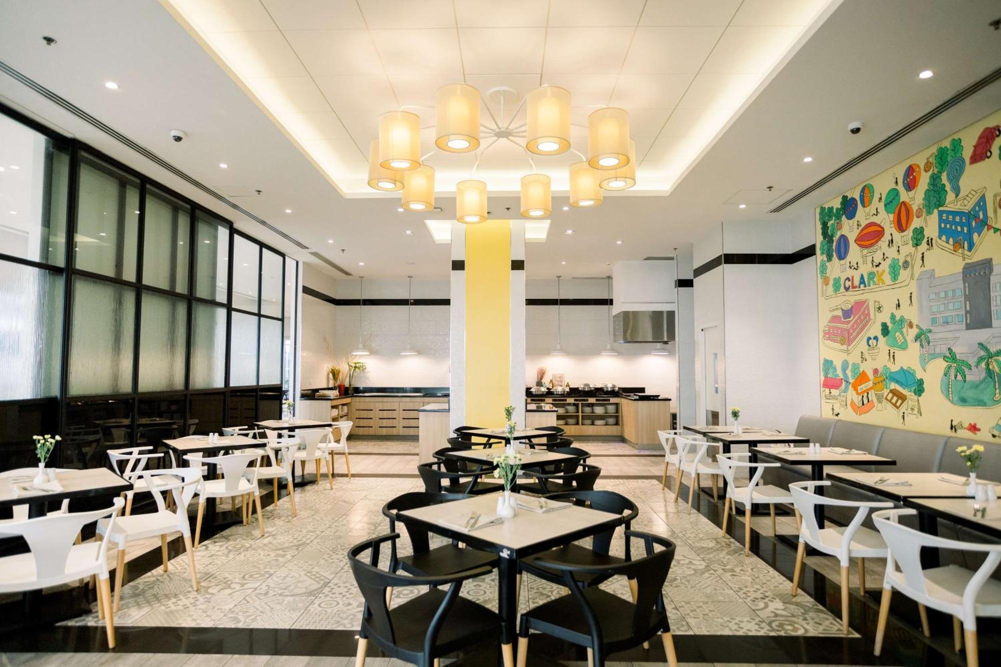 Park Inn By Radisson Clark Angeles Kültér fotó