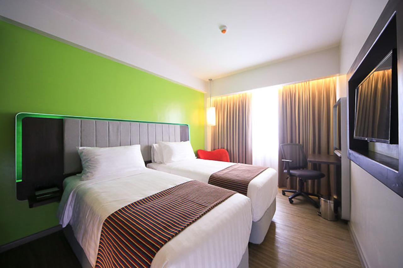 Park Inn By Radisson Clark Angeles Kültér fotó